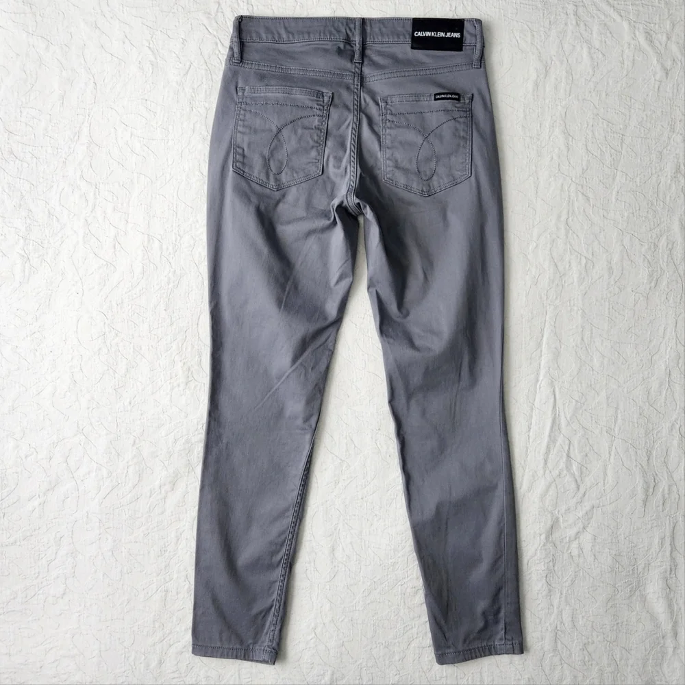 Calvin Klein Jeans Gray Ankle Skinny Lightweight Pants With Stretch, Size 4